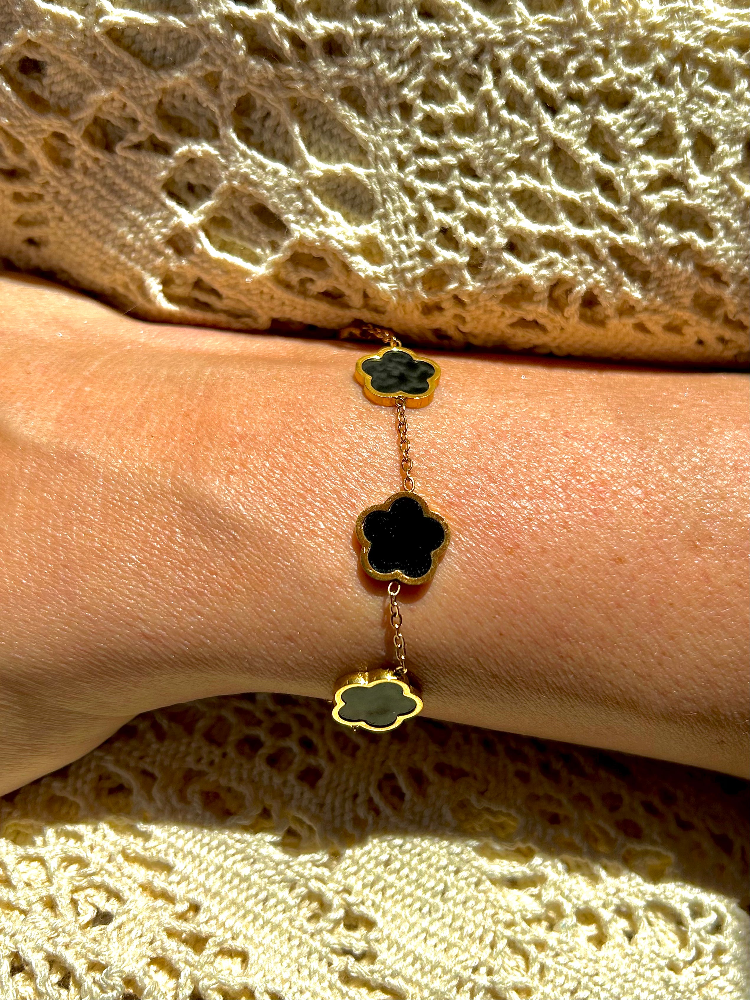 Bracelet Fleur Élégante Noire